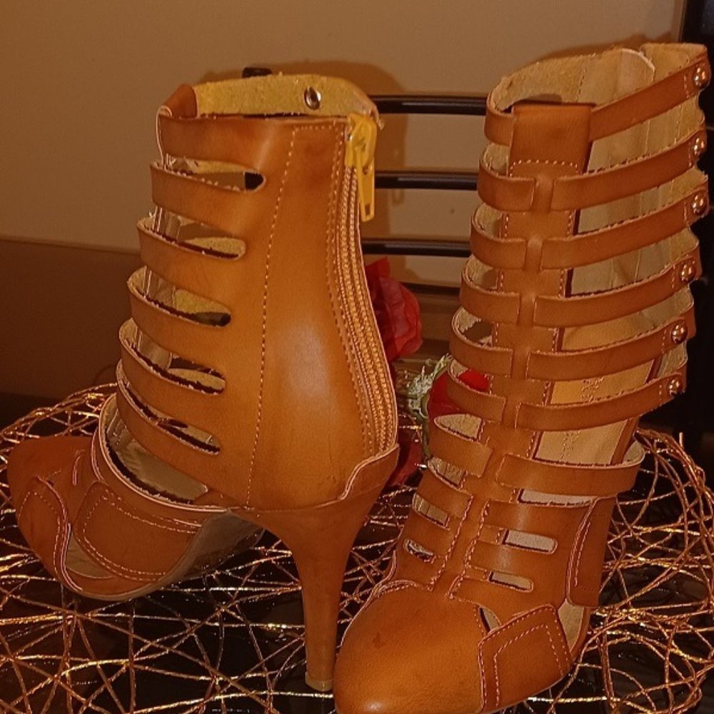 Nature Breeze, Size #7 and Color : Tan
